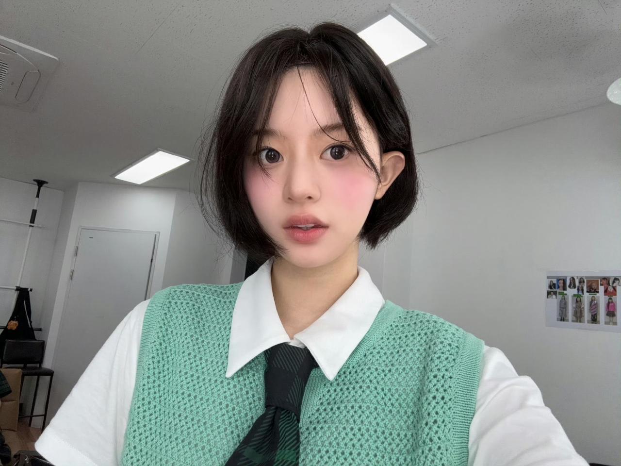 MINJU[超话]  短发的minju✨ ​​​
