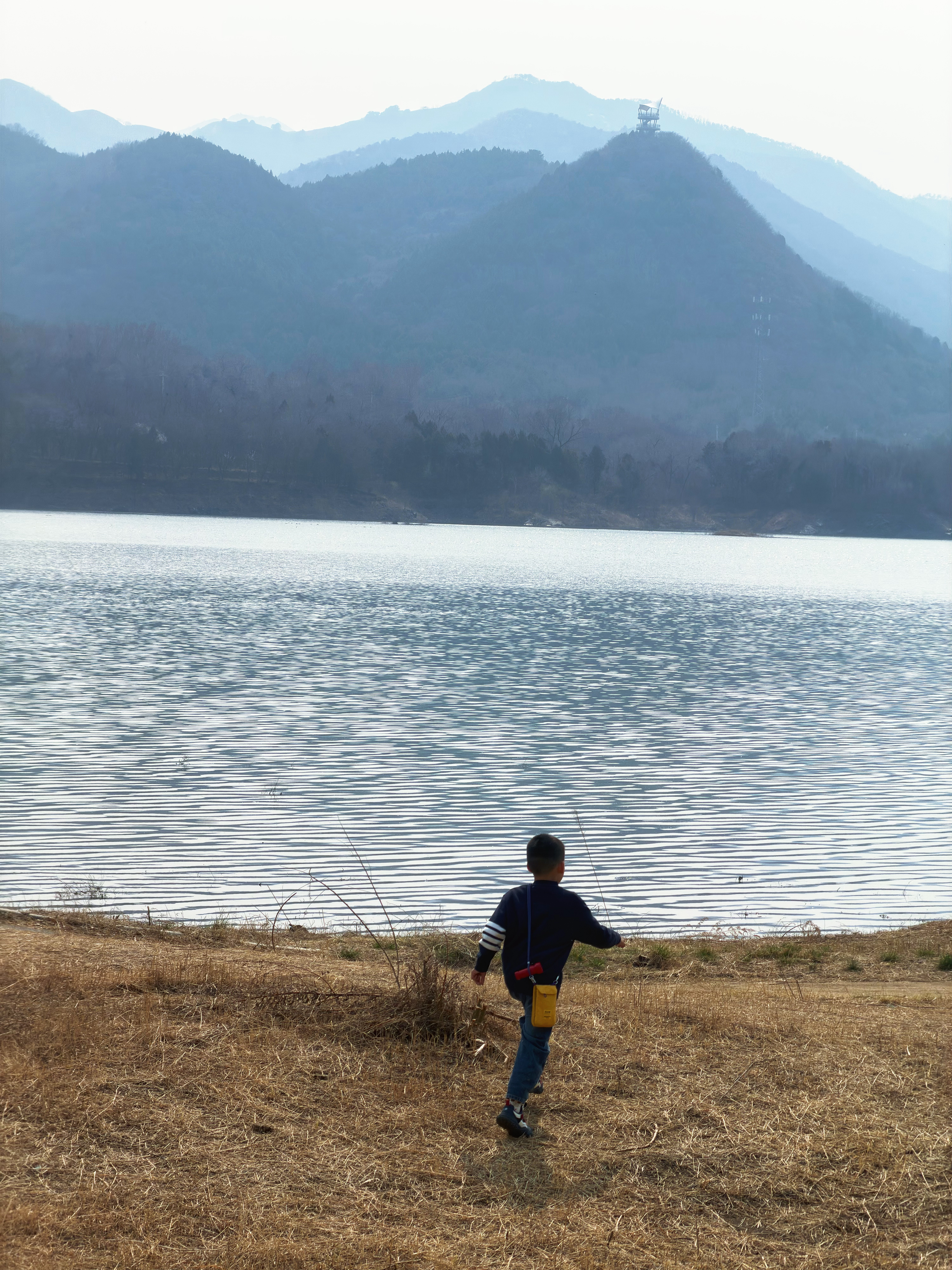 亲情，友情，爱情一场忙里偷闲的人间值得⭐早上落地北京，还在飞机上滑行，打开手机就