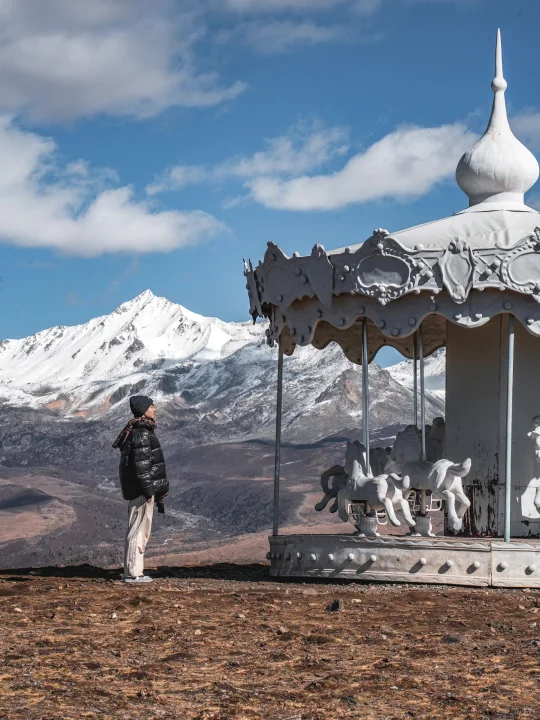 人总在夏天开始怀念川西的冬日自驾🏔️