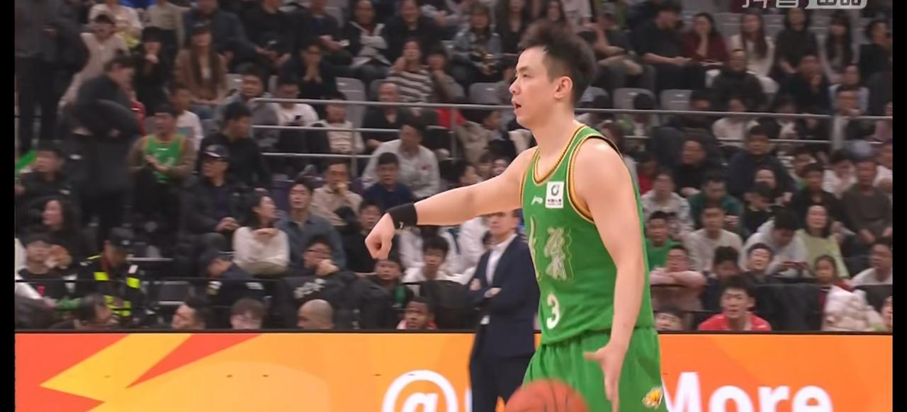 2月3日晚这场辽宁对江苏的比赛，真看得人心脏都要跳出来了！两队比分紧咬，一直打到