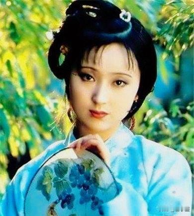 说实话，我以前也烦林黛玉

年轻时读红楼，觉得黛玉真“作”：动不动就哭，说话还刻