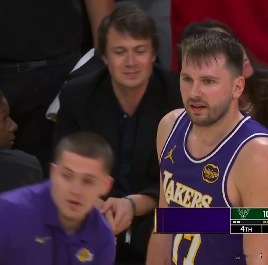 犯规了吗？东契奇谈最后的犯规：

“我不认为那是犯规。”

“我已经收了。”
