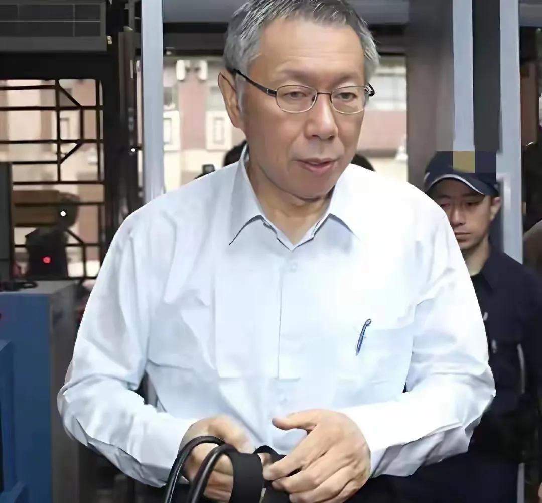 郑丽文发起725凯道行动，黄国昌态度明确，柯文哲将缺席？白营回应来了！
自从郑丽