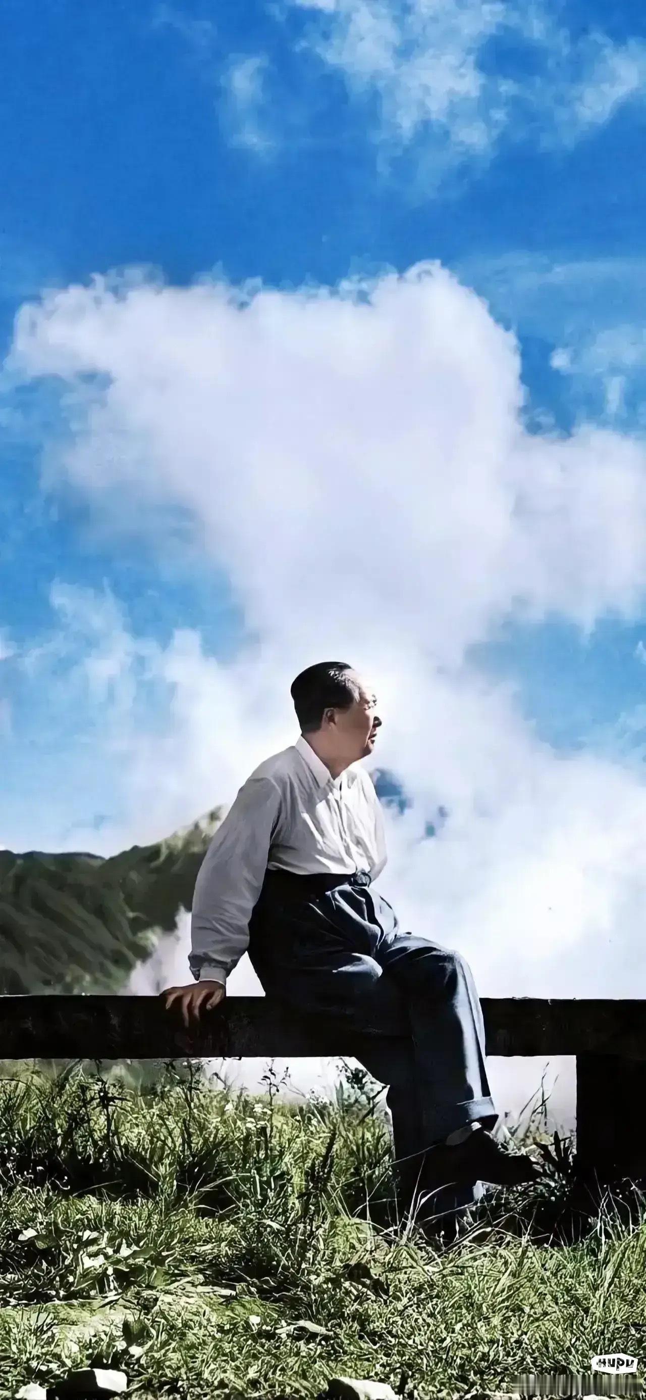他不会说你们是小镇做题家，不会把你们当牛马，他认为你们是骄阳。 ​​​