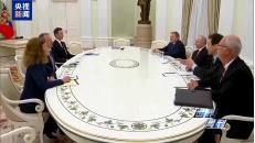 总算停火了，算的账也摆在了台面上，土地给了俄罗斯，钱给了美国，而乌克兰亲手葬送掉