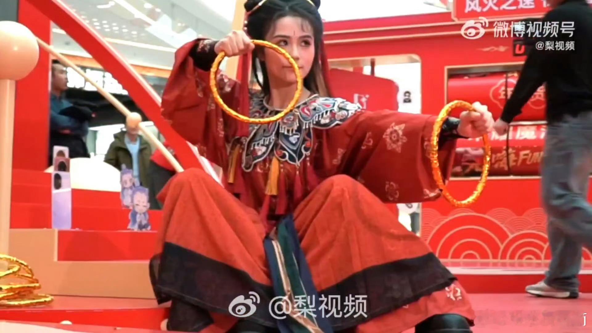 首个非遗春节哪吒凭啥这么火  首个非遗春节，哪吒登场珠海。TVB 老戏骨亲和，哪