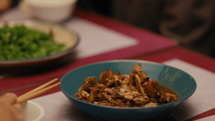 看完这一集不敢喝排骨汤了齐思哲拼骨头那段…直接给我看麻了！ 