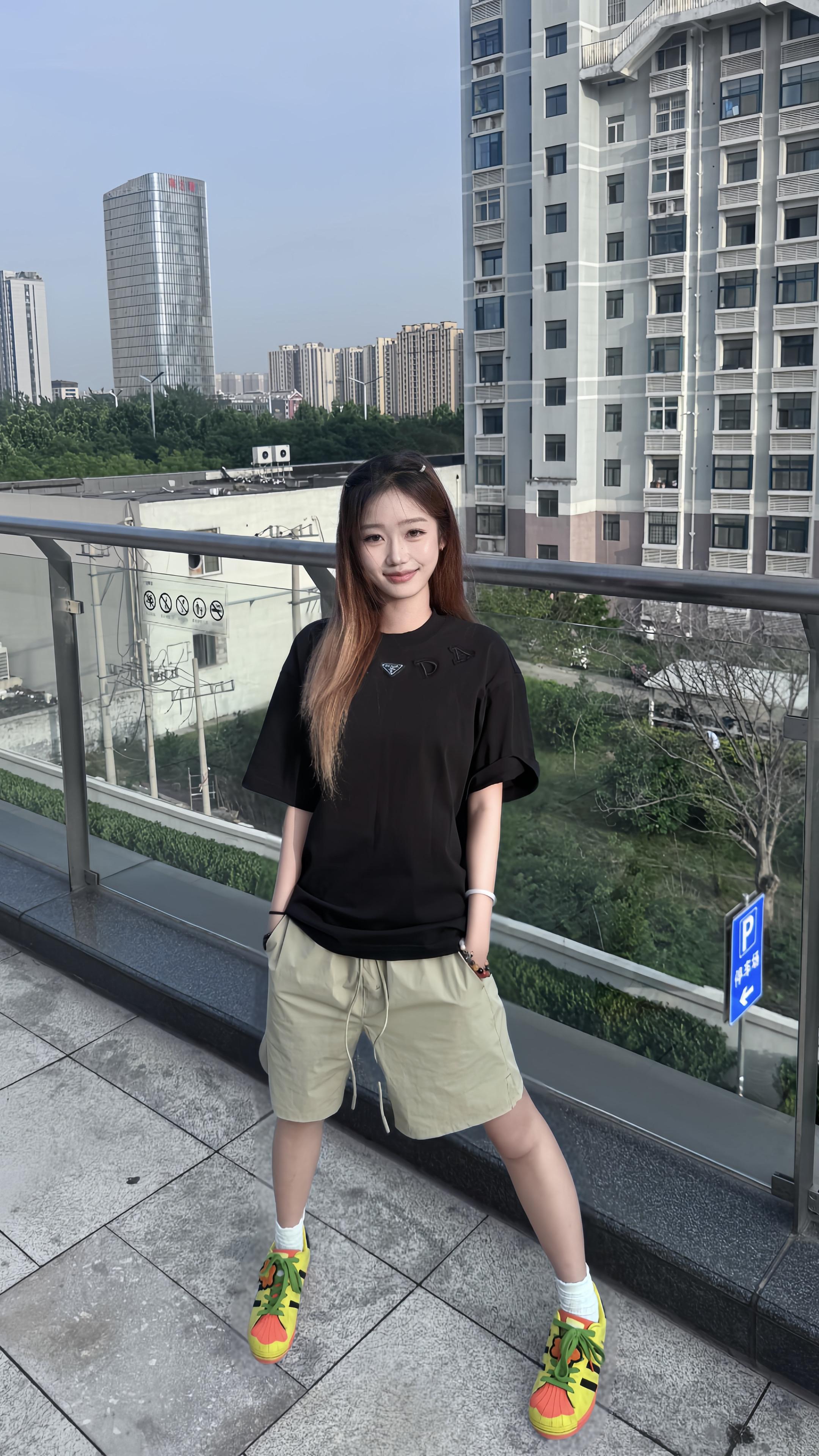 我是一个有思想有主见的女人 如果你觉得我桀骜不驯 强势  那是你驾驭不了我