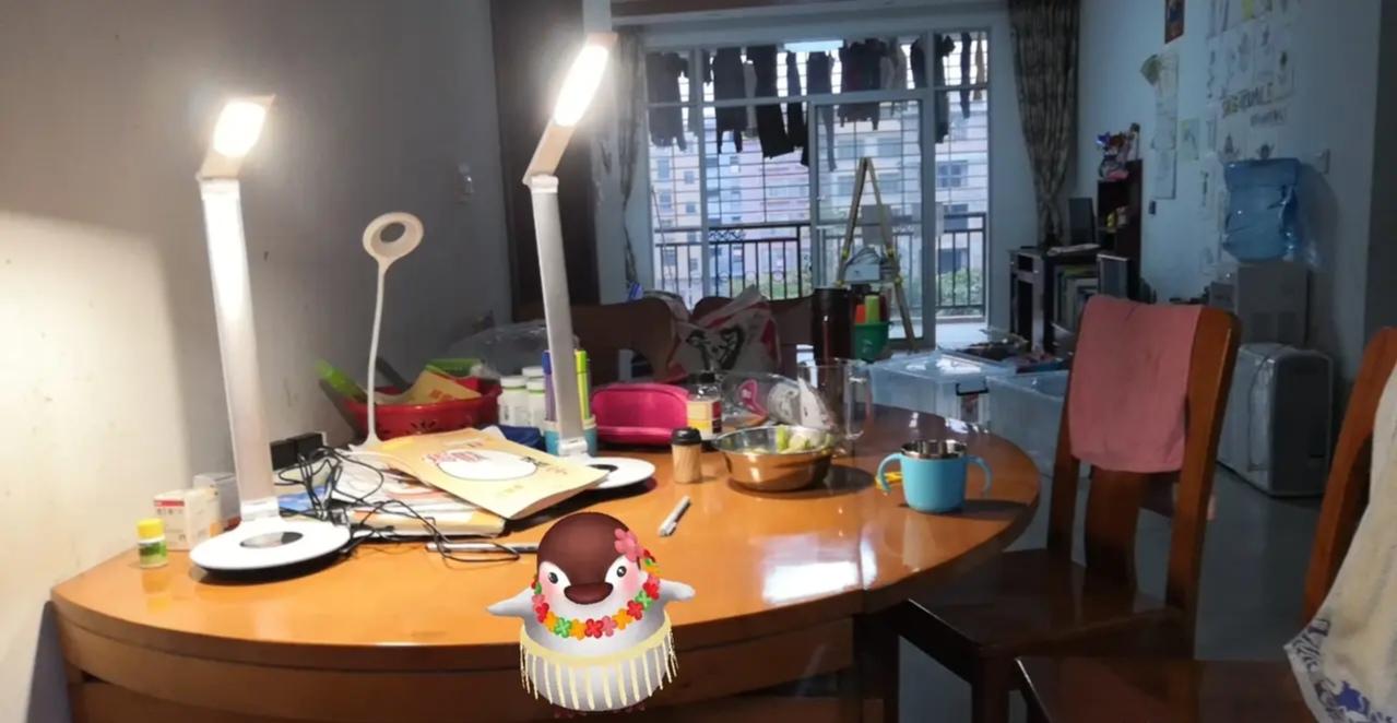 清明前夕，周五，忽然下一天的大雨，雨从小到大，周五那天不知咋的，一点多入睡估计吧