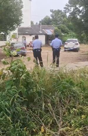 男子蹲守前女友老家多日将其杀害，女方父亲：他称得不到不甘心。

2023年7月2