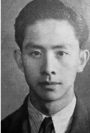 1948年，一名共产党被捕，为了保命，他主动交代了一份12人的名单。特务们大喜，