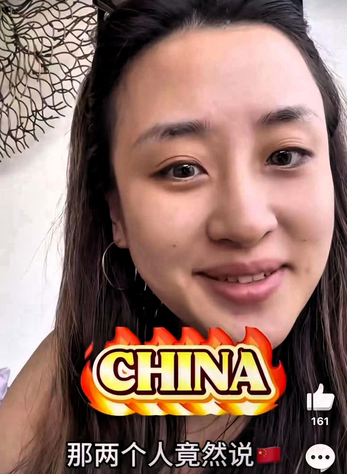 韩国人在巴厘岛假装中国人，没想到因看不懂中文被识破

俩韩国游客逛纪念品店，一进