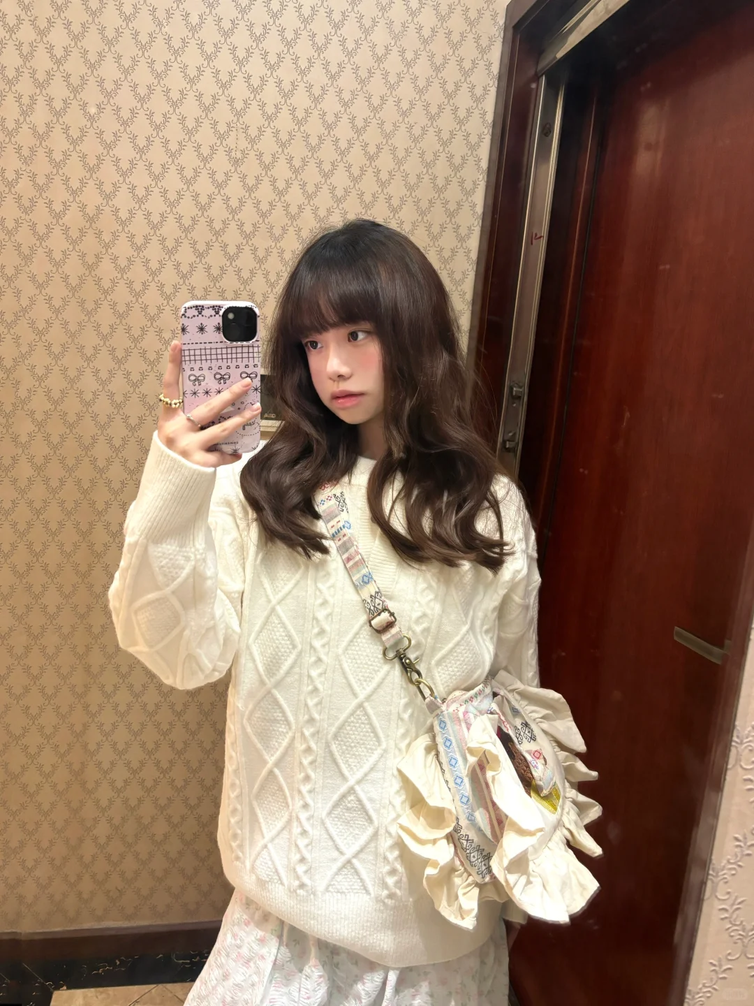 没烦恼和很开心🤍💛