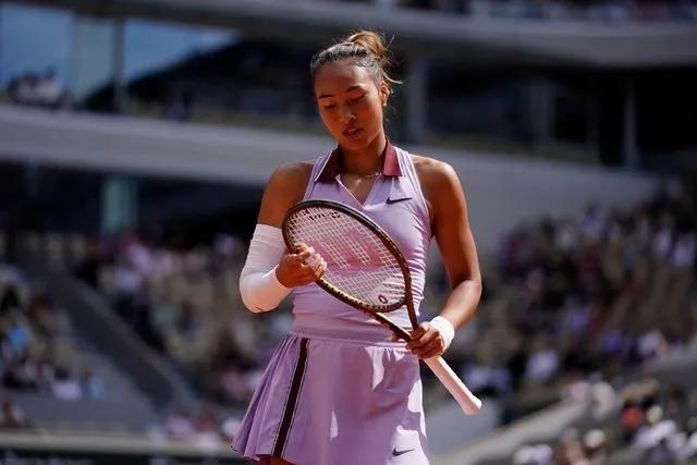 中国金花再受伤病打击！郑钦文退出斯图加特赛，排名跌至第37位

短短一年间，从世