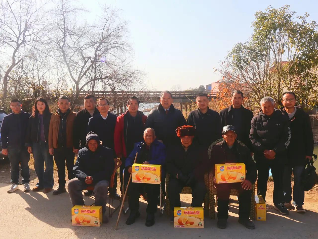 85年前，也就是1941年冬天，在南昌县icon三江镇icon与丰城段潭乡ico