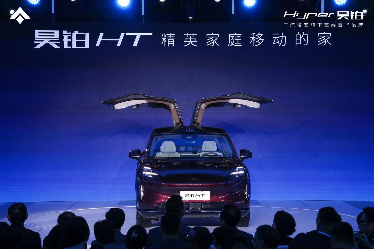 阿联“移动的家”上线了，这个价格确实香
即便在纯电车高度普及的今天，充电问题依然