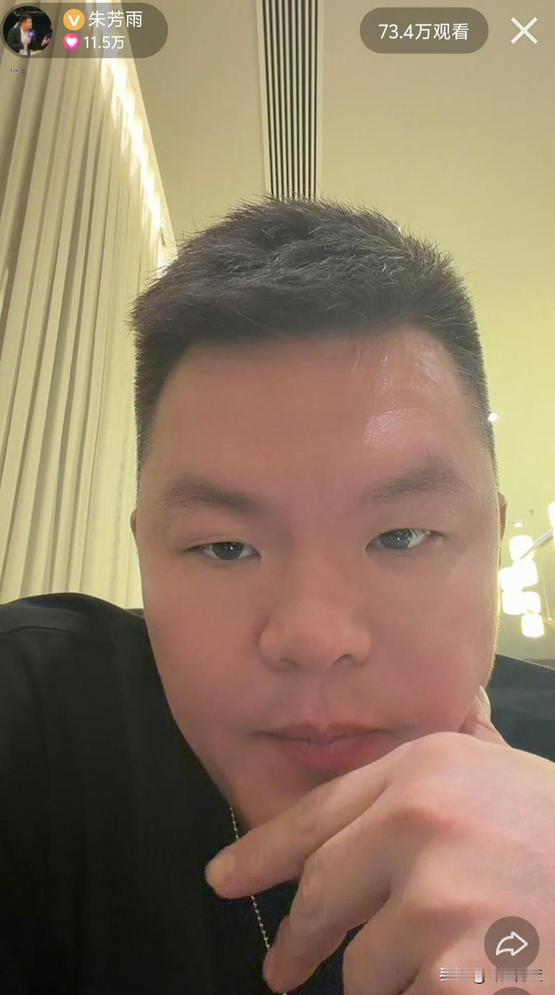 昨天晚上，解说完CBA总决赛后朱总开直播介绍广东男篮的情况:
1，下个赛季三个外