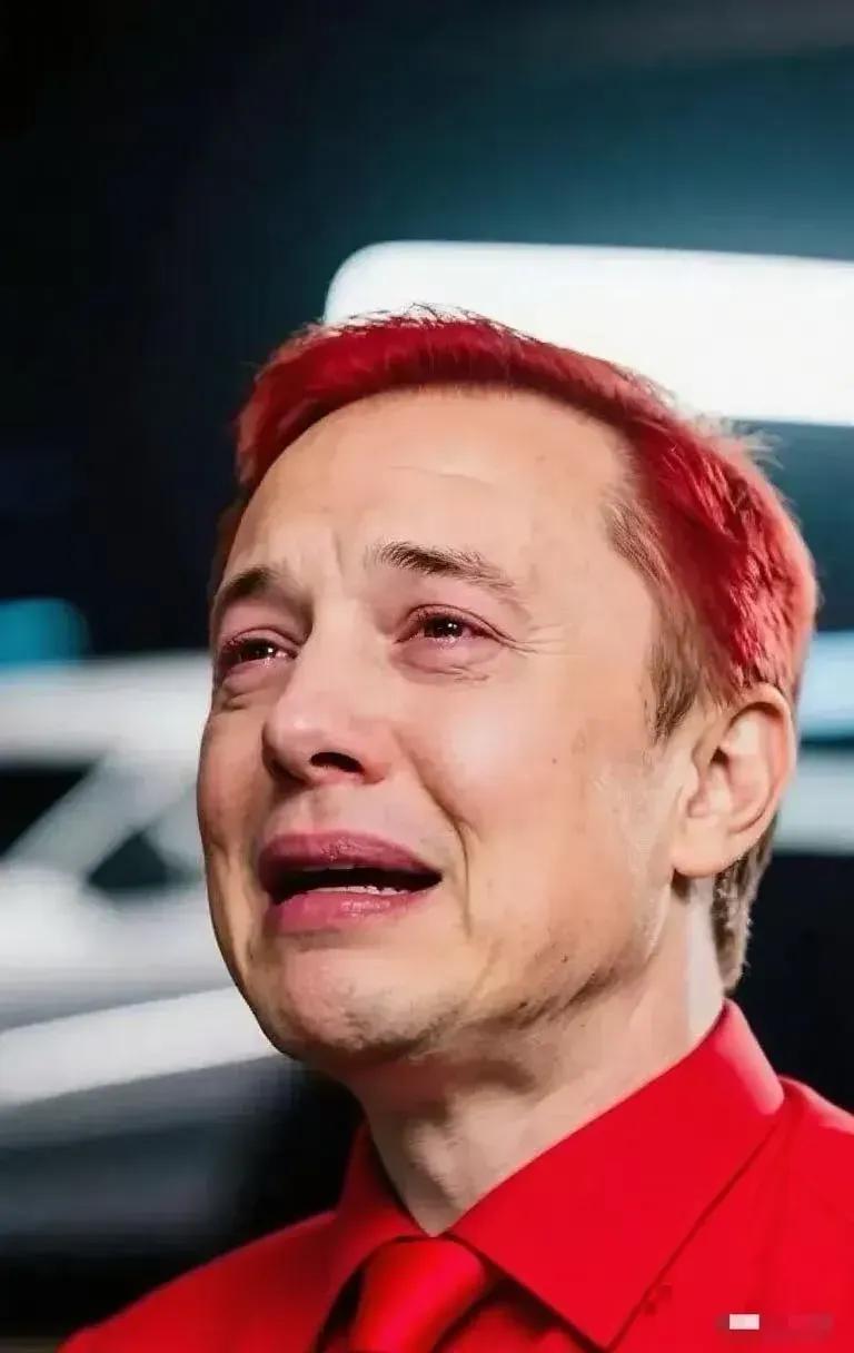 刚刚传来的消息
马斯克突然宣布了！
8月8日，特斯拉老板马斯克决定解散自家研发超