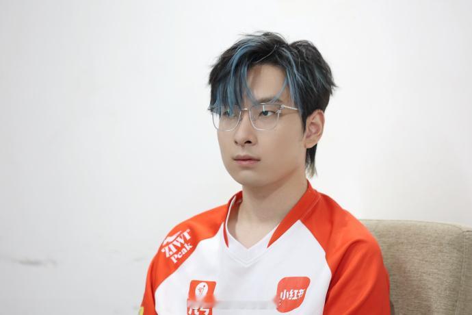 AG锁季后赛败者组AG时隔三年掉入败者组无缘胜者组，AG锁定败者组席位。时隔三年
