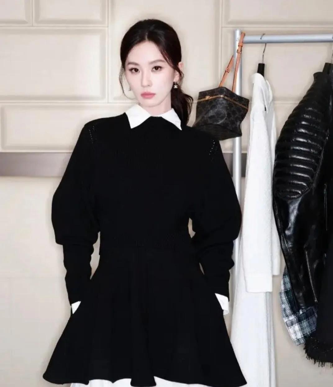 刘诗诗新造型太会了！黑白叠穿玩出清冷精致感
 
谁能不爱刘诗诗的穿搭品味！一身黑