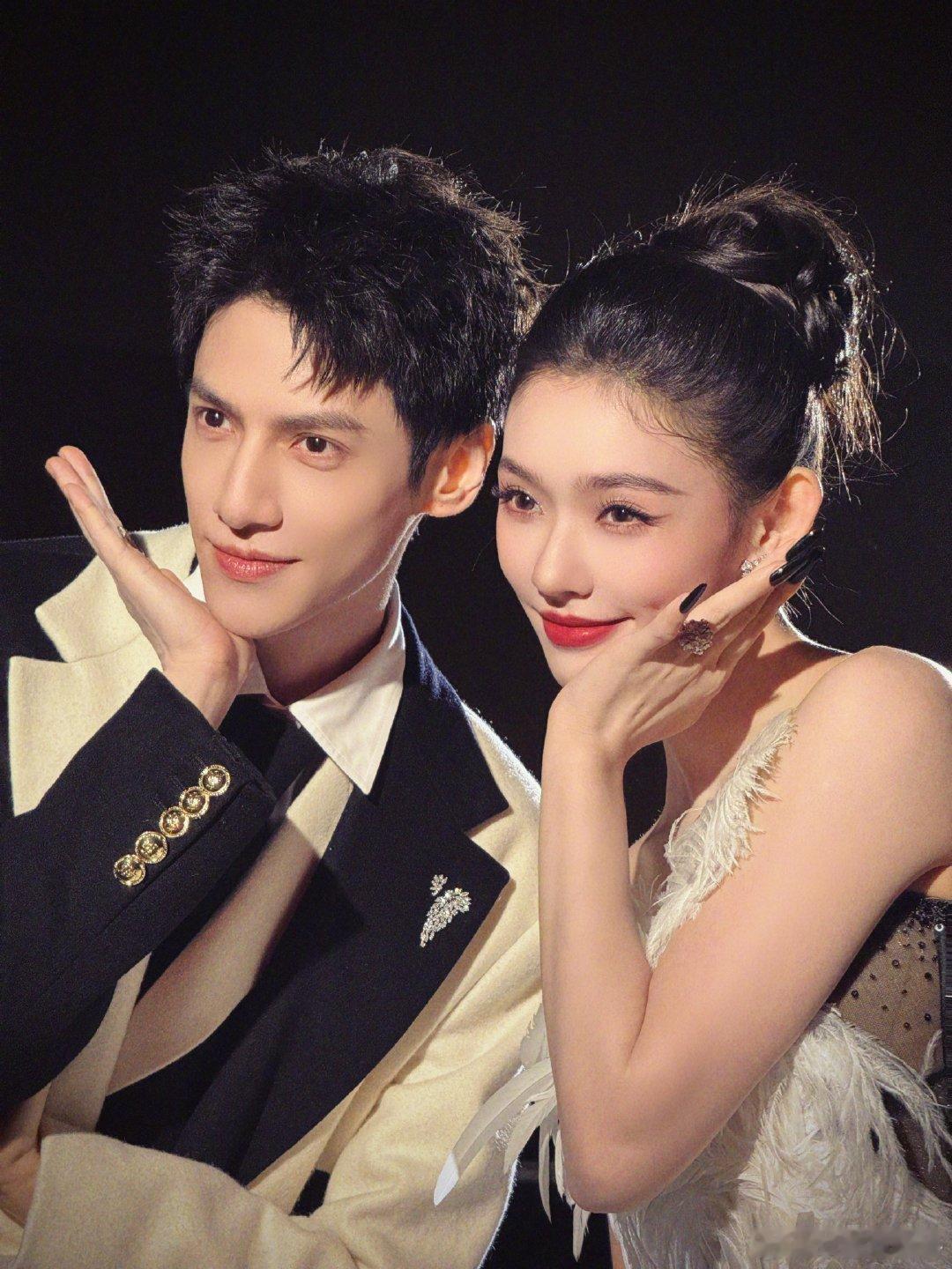 罗云熙林允杀死了剧宣比赛罗云熙林允杀穿剧宣比赛这波甜蜜输出太绝了  豹豹猫猫的搭