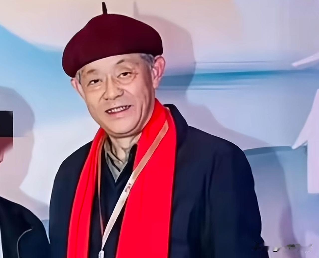 有网友发文称：南京方面已经发布了通报，将对徐湖平的资产进行全面核查，核查重点包括