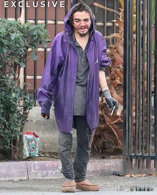 斩杀线哪！这点儿真想不明白啊！
美国的子民为啥就不储蓄，存点儿钱啊？

这也许和