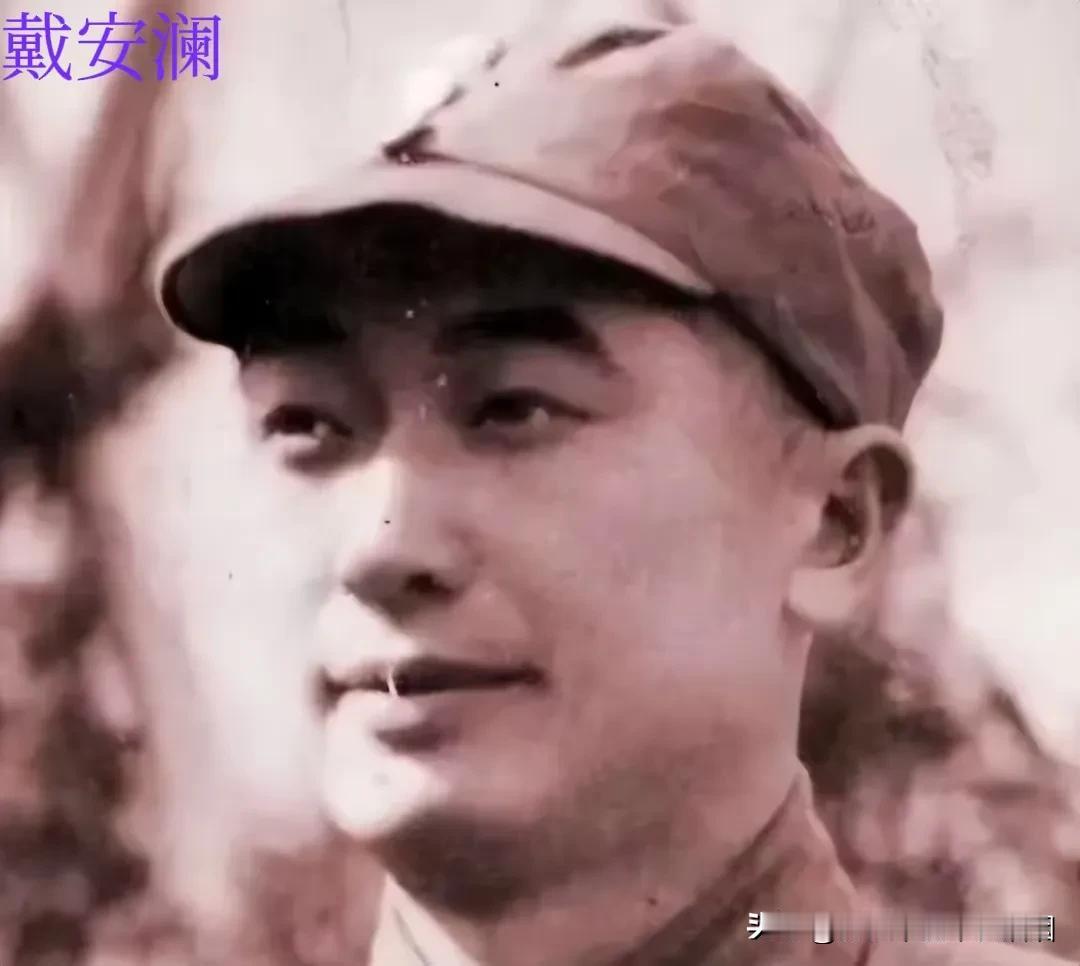 戴安澜将军是中国抗日战争时期著名的爱国将领，曾任国军第200师师长，是国民党嫡系