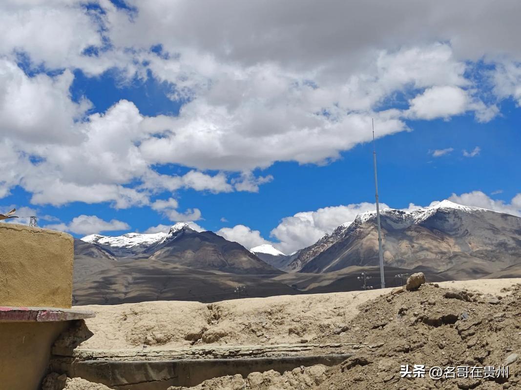 海拔3614米山顶事业编：方圆10公里无人，工资到账没地儿花！

你敢信吗？四川