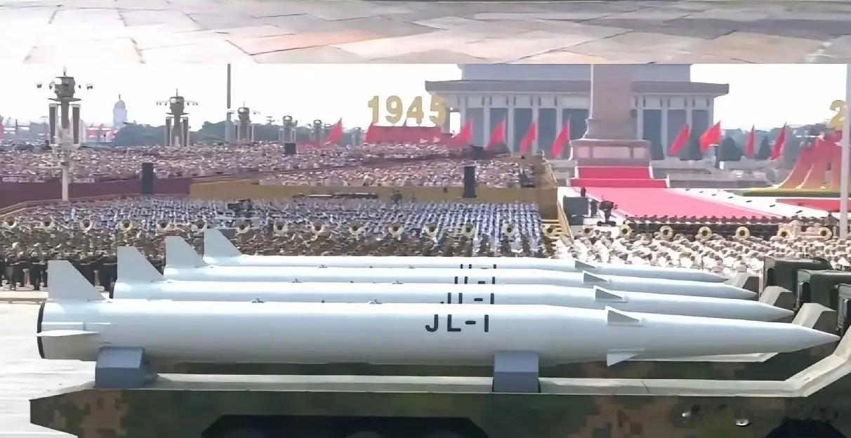 7月7日，美国国务院高官又放话，中国大陆今年10月份武力收台，比此前美国军方预测