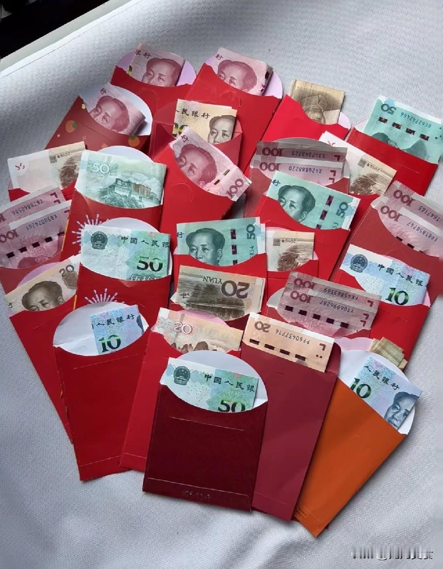 马年给娃发压岁钱时，牢记这6个吉利数，有面子还能沾福气

2026丙午马年将至，