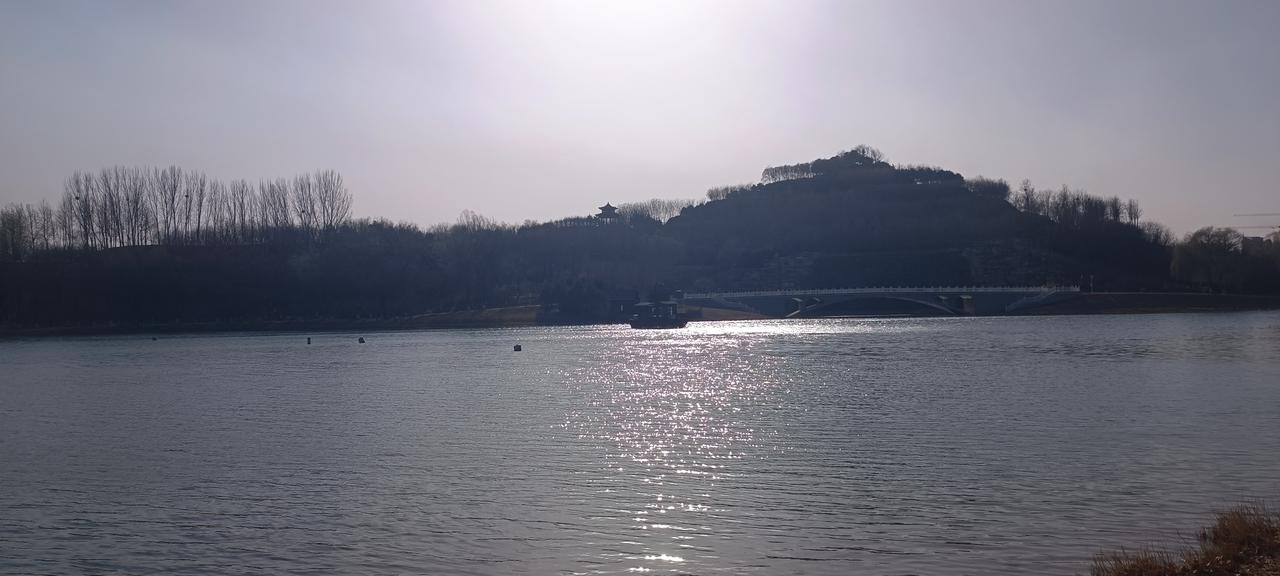 在历史上，他国没有在美国本土打过仗，也没有在日本本土也打过仗，所以它们不知道战争