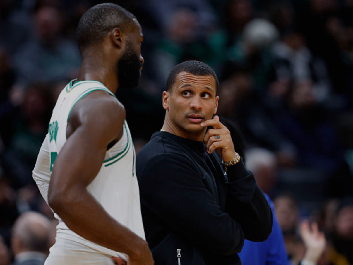 凯尔特人国度 波士顿凯尔特人队在赛季至今的进攻效率榜里跻身联盟前三位，Jayle