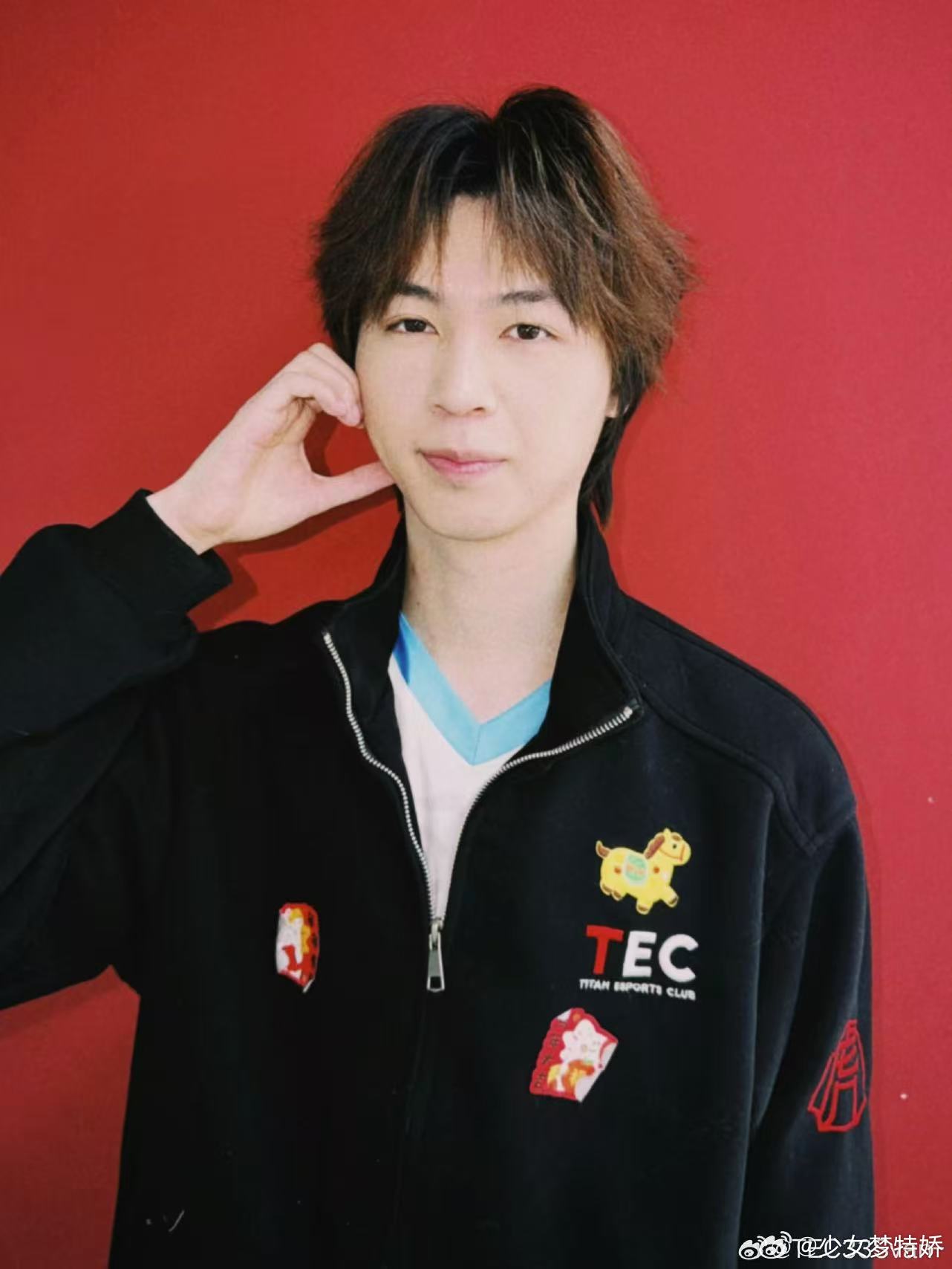 33视角下的队友33镜头下的队友也太有氛围感了吧，随手一拍都是大片既视感，今日最