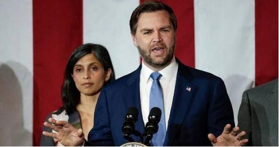 美国又开始慌啦！美国把对中国的关税从145%降下来了，结果却发现中国客户没了，根