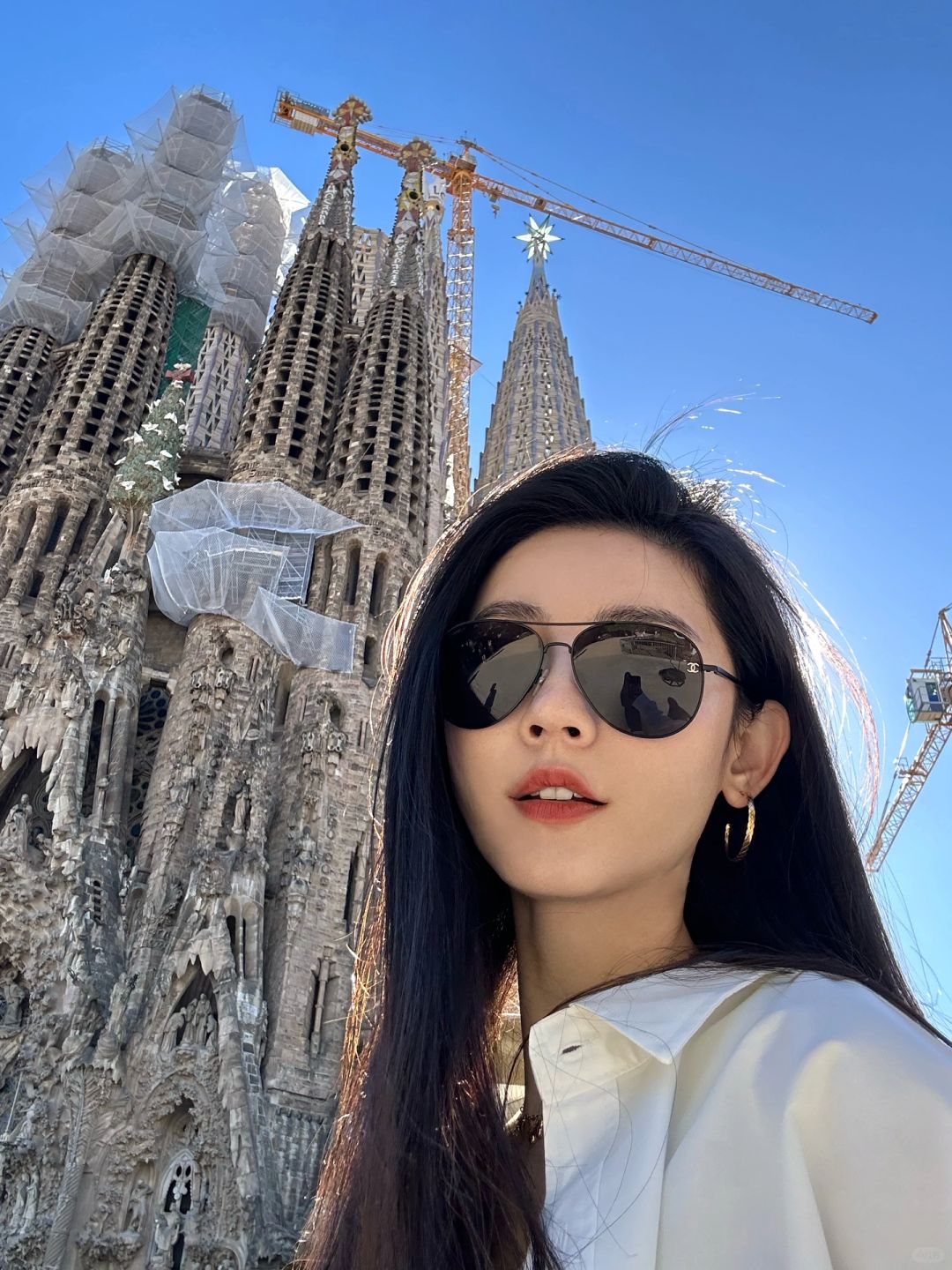 西班牙旅行｜OOTD 浅色系的一天