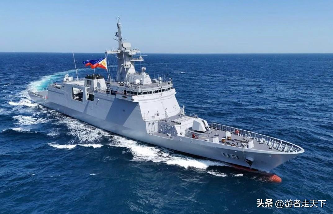 菲律宾海军购置的马尔瓦级护卫舰，排水量3100吨，已经是菲律宾海军顶级战舰。
它
