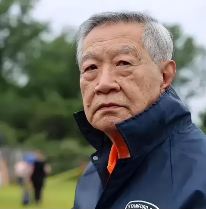 2023年美国联邦法院重锤落下，判定李昌钰伪造证据！昔日风光的“华人神探”金身瞬