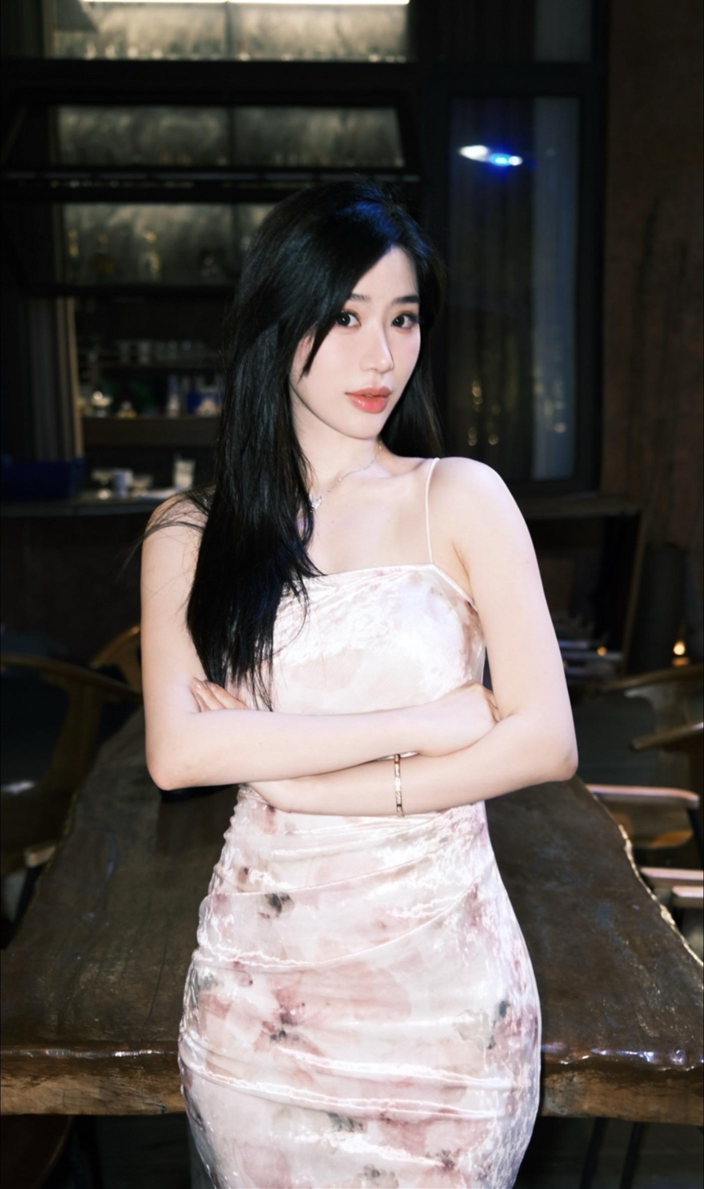 爱我就要忘掉其他41亿女孩。