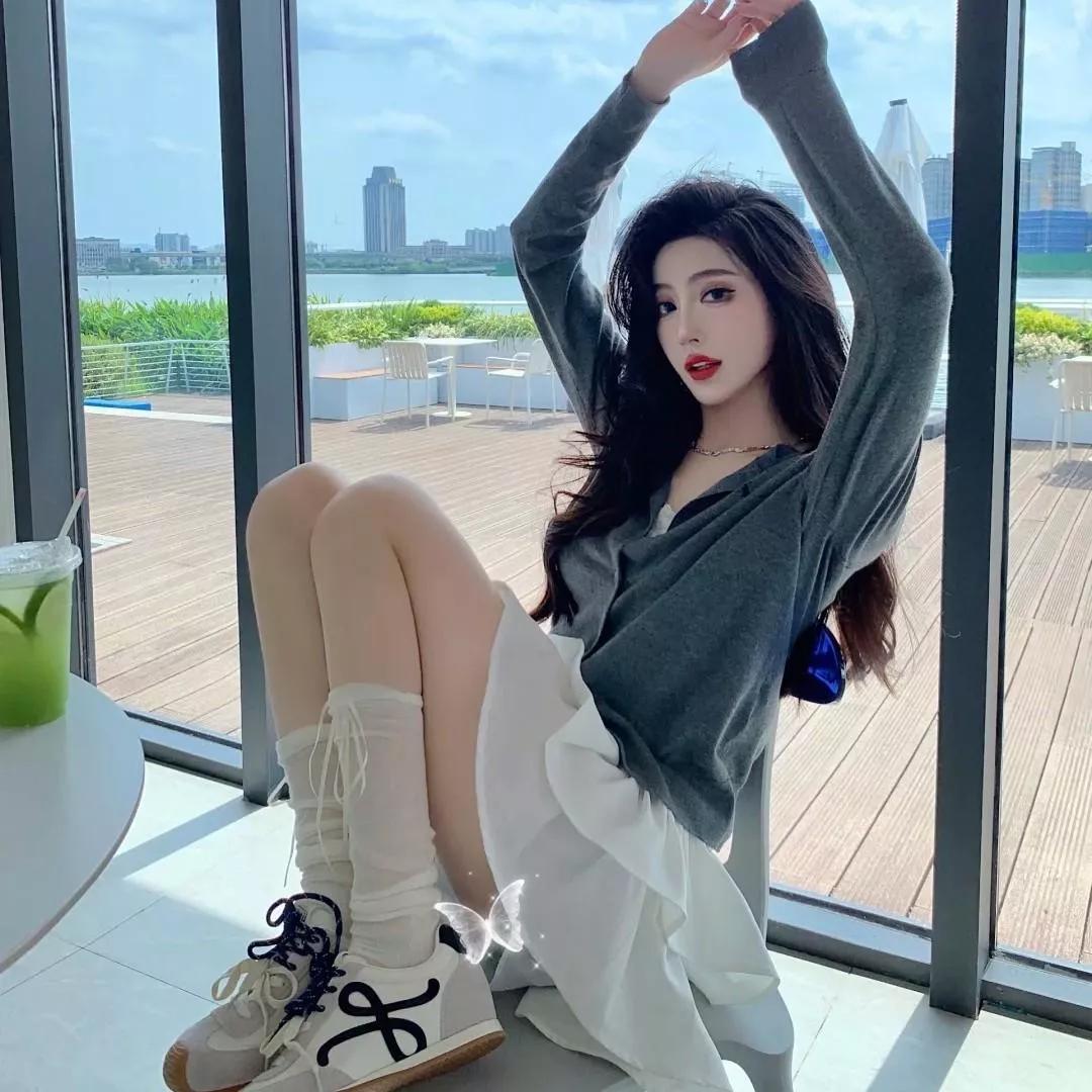 少女风户外拍照，清新自然，美丽动人。自然美少女自拍 少女心拍照姿势 甜美风拍照姿