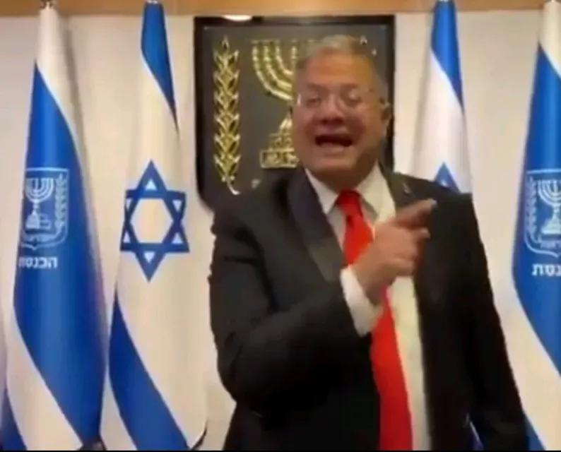 以色列又开始恢复死刑了

《耶路撒冷邮报》报道，以色列安全部长本-格维尔3月30