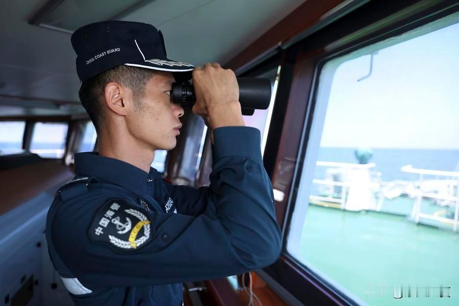 中国海警直接闯到日本眼皮底下！这不是巡逻，是改写东海规则。
 
很多人还没反应过