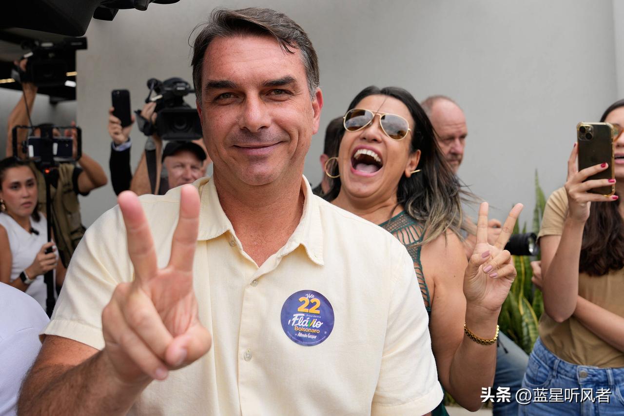 太离谱！败选直接跑路流亡美国！巴西政坛大戏演崩了，卢拉怒斥：太羞耻
 
真的开眼