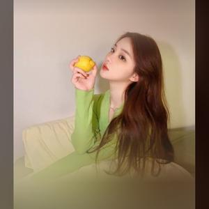 沙丘顶上观日落