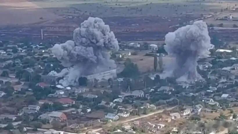 快讯:俄罗斯武装部队的航空部队与波德尼普派兵团协同作战，对乌克兰军队在赫尔松州贝