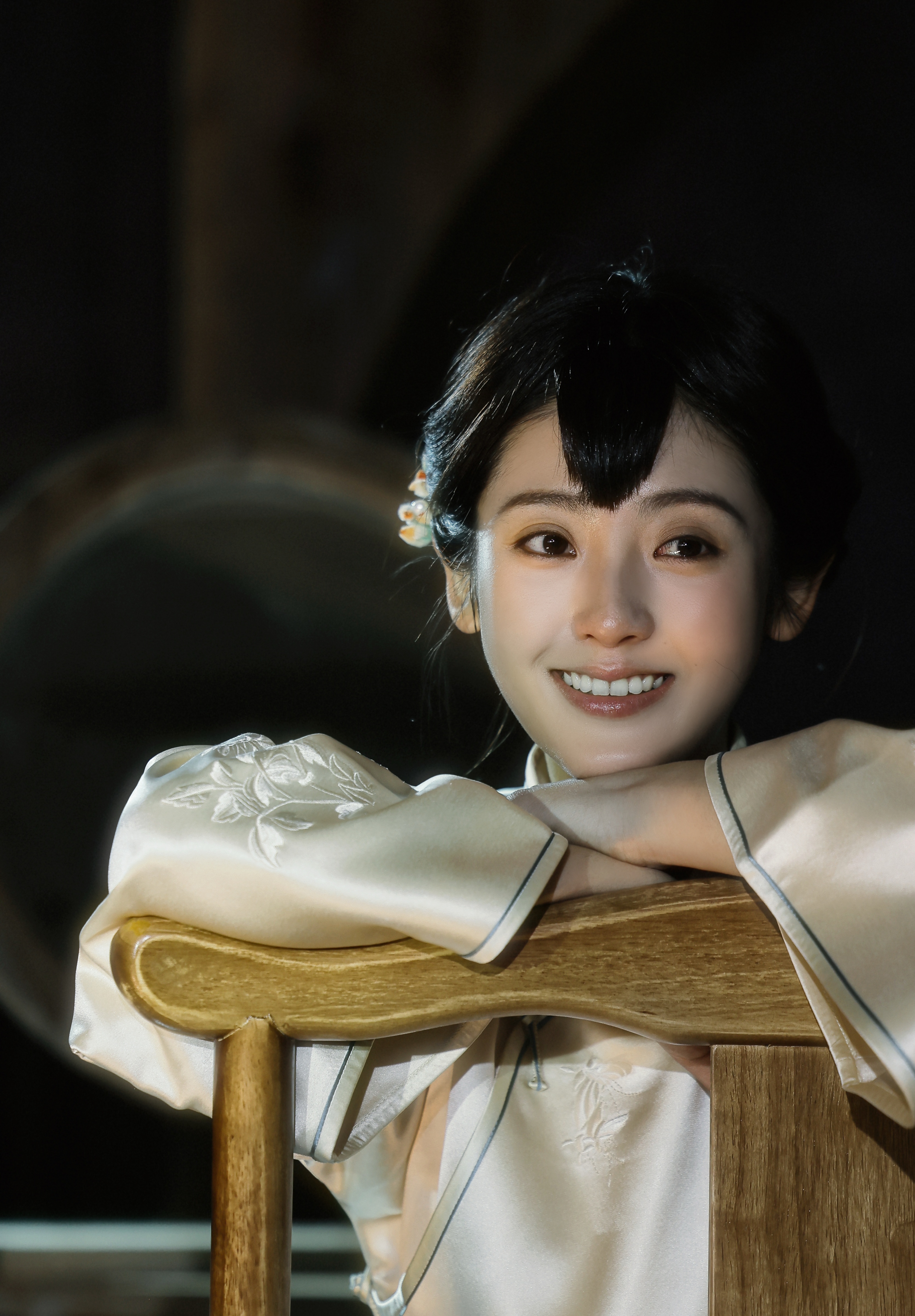 邢菲终于要升咖了 她是谁？怎么以前没听过呢。感觉好美好清纯好御呀，是我喜欢的那一