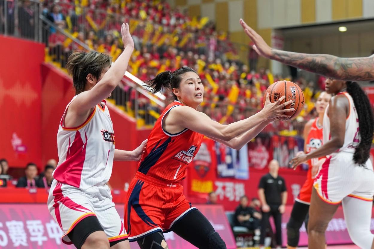 今晚王思雨应该站出来了！

总有人说逆境看王思雨，那么四川女篮这个时候正是处于逆