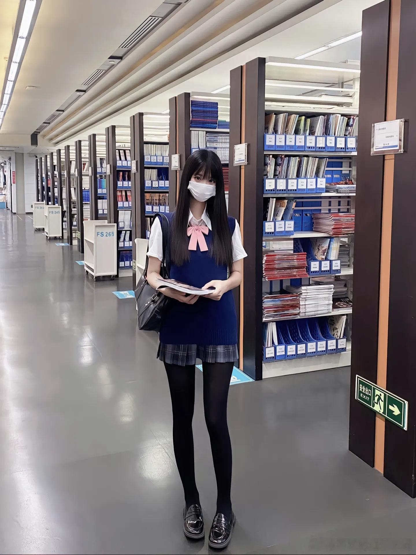 图书馆偶遇吗？ ​​​