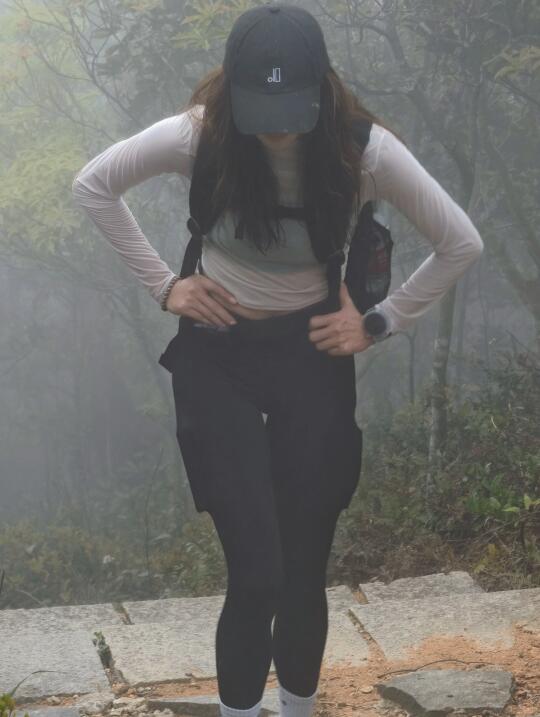 梧桐山穿越梅沙尖｜大雾天氛围拉满！🌫🧗‍♀️