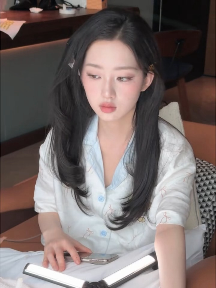 邓恩熙 ✨DengDengDengDeng     「邓恩熙的时光机」 更新📆